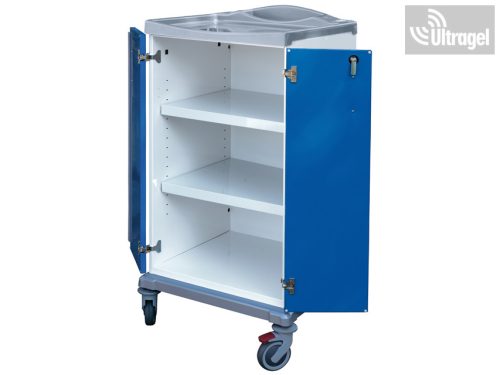 Zárható szekrényes ágyazó kocsi 3 polccal